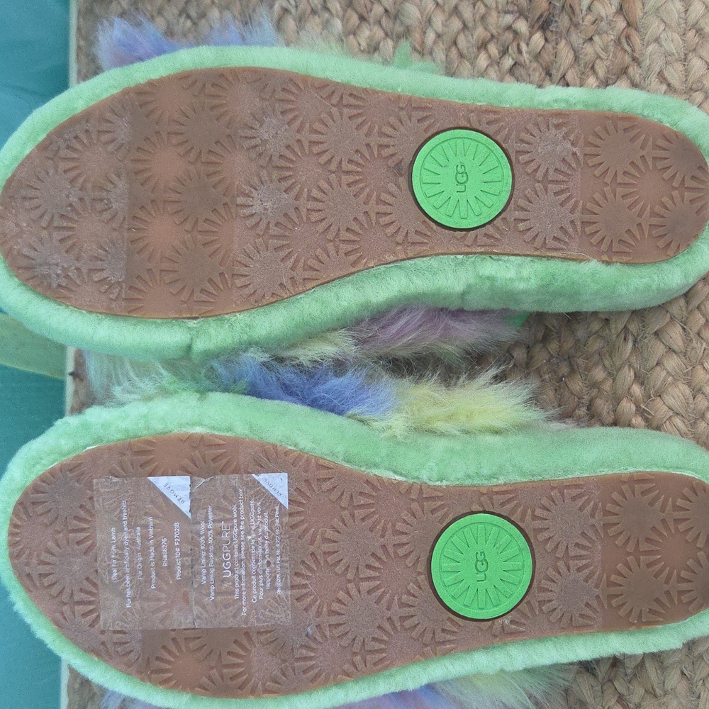 UGG Vibrant Fluffy Slippers in Green and Purple - Picture 3 of 3